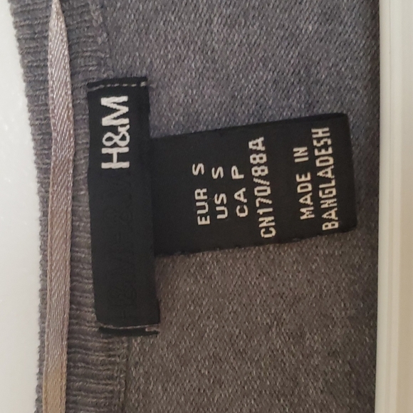 Grey Knit Cardigan - Picture 3 of 4